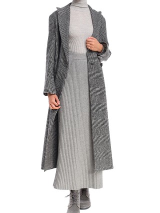 Черное пальто WEEKEND MAX MARA: фото 3 - Invogue
